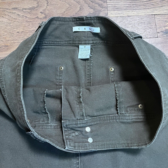 CAbi Twill Olive Green Mini Short Skirt Pockets Cotton Stretch Size 12 # 948 - Picture 10 of 11